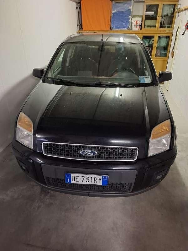Usata Ford Focus 90 CV (66 kW) 2007 Berlina