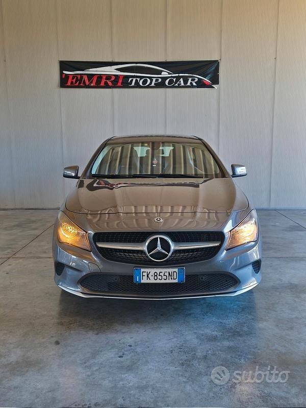 Usata Mercedes CLA200 Premium 136 CV (100 kW) 2017 Grigio Berlina
