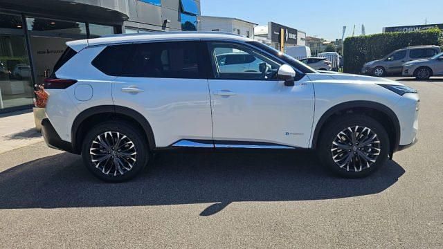Nuova Nissan X-Trail Tekna 158 CV (116 kW) 2025 Bianco SUV