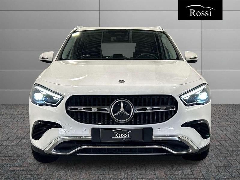 Usata Mercedes GLA200 Advanced 150 CV (110 kW) 2023 Bianco polare SUV