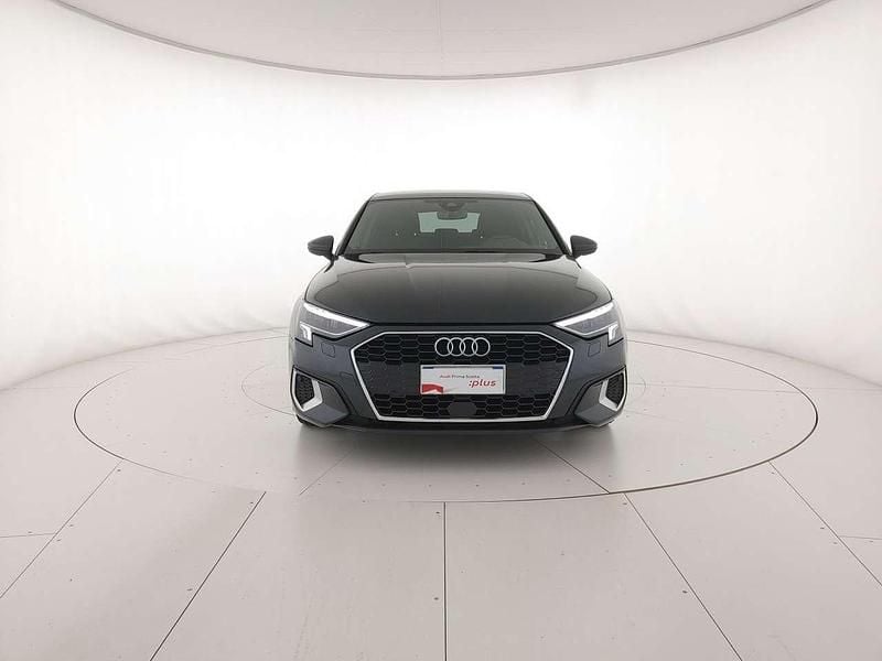 Usata Audi A3 Advanced 150 CV (110 kW) 2022 Grigio manhattan metallizzato Berlina