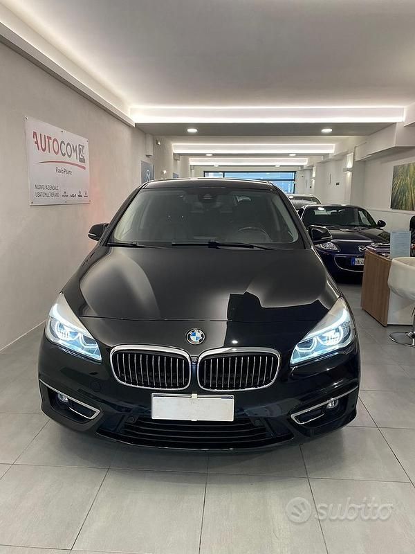 Usata BMW 216 Luxury Line 116 CV (85 kW) 2018 Nero Monovolume
