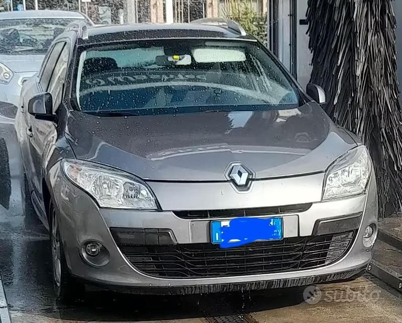 Usata Renault Mégane III 110 CV (80 kW) 2011 Berlina