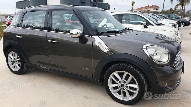 Usata Mini Countryman 112 CV (82 kW) 2011 Grigio SUV