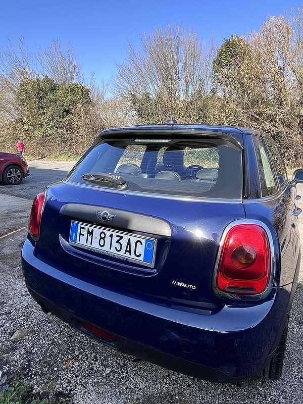 Usata Mini ONE 102 CV (75 kW) 2017 Blu/azzurro Utilitaria