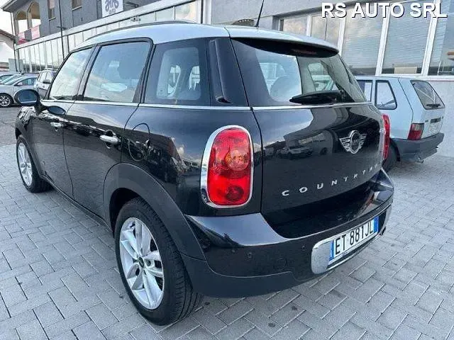 Usata Mini Cooper D Countryman Business 112 CV (82 kW) 2014 Nero SUV