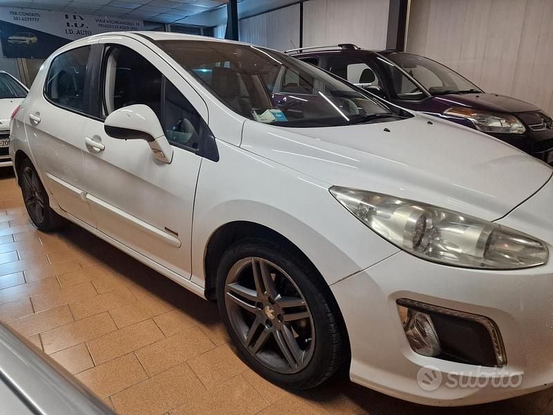 Usata Peugeot 308 Business-Line 112 CV (82 kW) 2012 Bianco Berlina