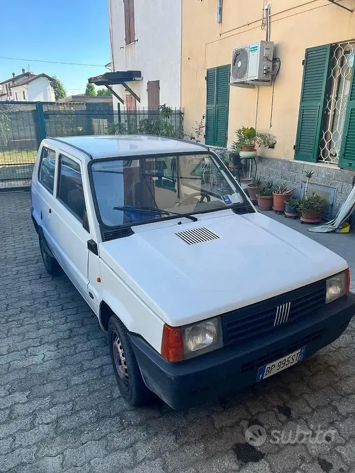 Usata Fiat Panda Young 39 CV (28 kW) 2001 Bianco Berlina