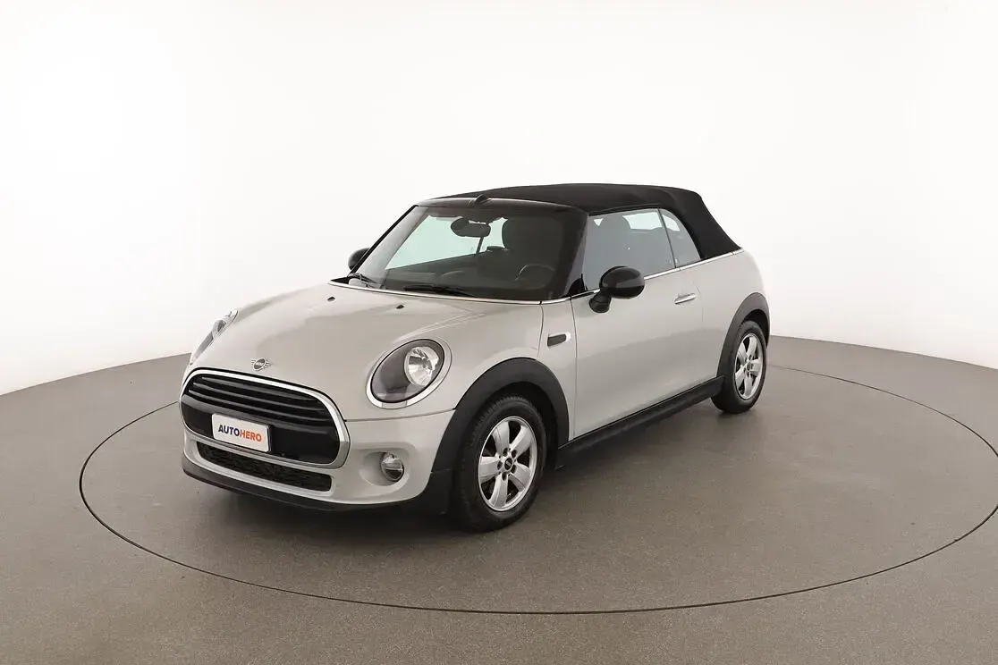 Usata Mini Cooper D 115 CV (84 kW) 2018 Argento Utilitaria