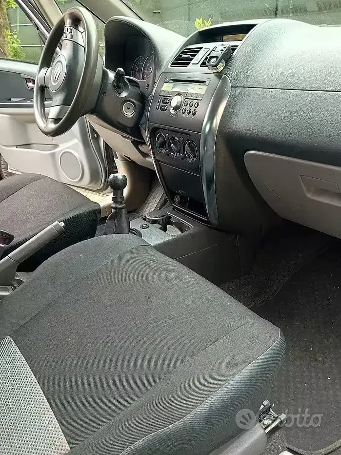 Usata Suzuki SX4 107 CV (78 kW) 2006 Station wagon