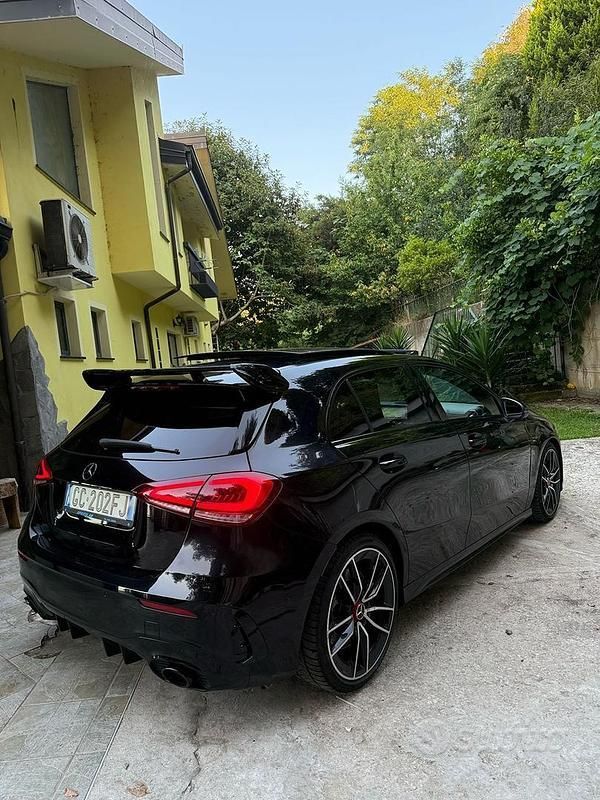 Usata 2019 Mercedes A35 AMG AMG Due volumi | 33.000 € (Buon prezzo) - Immagine 1/4
