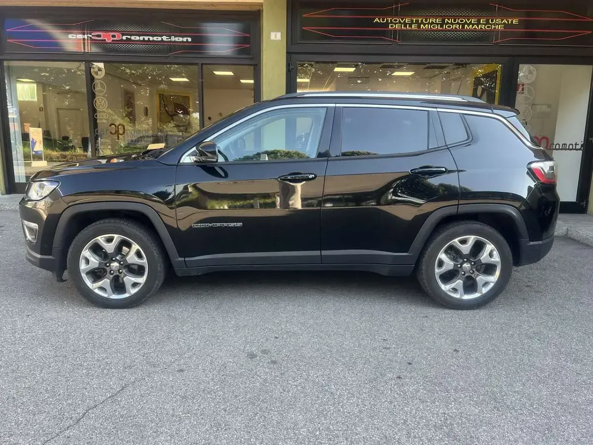 Usata Jeep Compass Limited 140 CV (102 kW) 2019 Nero SUV