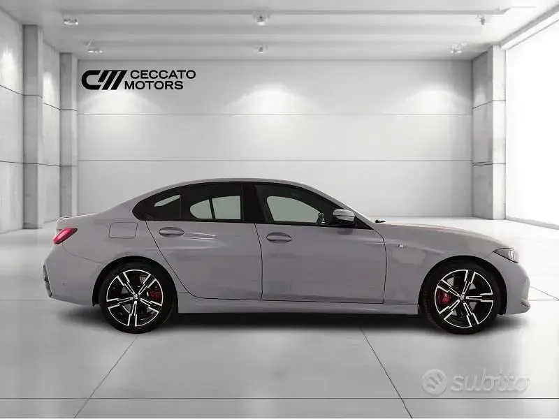 Usata BMW 320 M Sport 190 CV (139 kW) 2025 Grigio Berlina