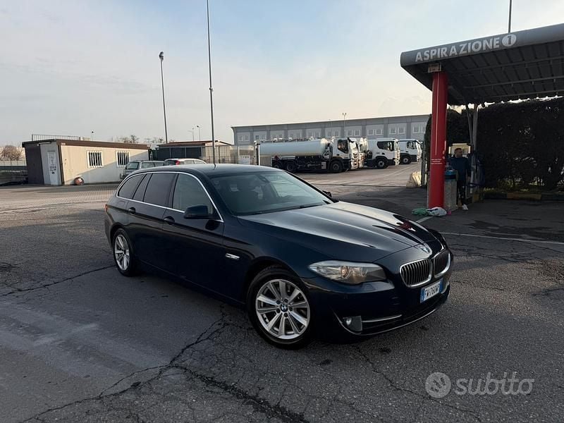 Usata BMW 520 184 CV (135 kW) 2010 Blu Station wagon