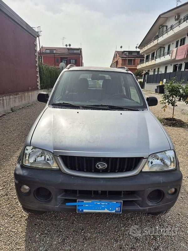 Usata Daihatsu Terios 86 CV (63 kW) 2000 Grigio SUV