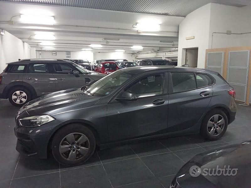 Usata BMW 116 Advantage 115 CV (84 kW) 2021 Grigio Utilitaria