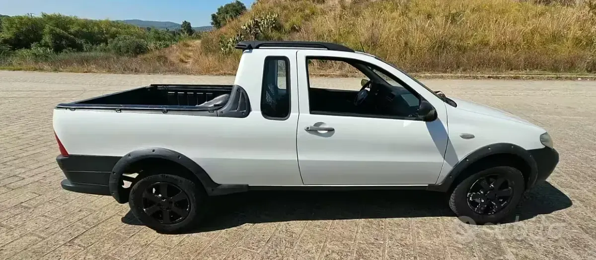 Usata Fiat Strada 84 CV (61 kW) 2008 Pick-up
