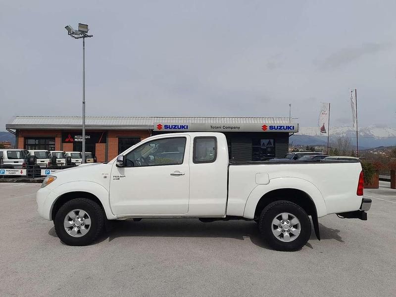 Usata Toyota HiLux 120 CV (88 kW) 2007 Bianco Pick-up