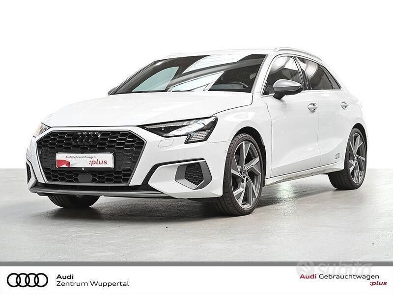 Bianco Usata 2021 Audi A3 S-Line Tre volumi | 29.890 € (Molto cara) - Immagine 1/4