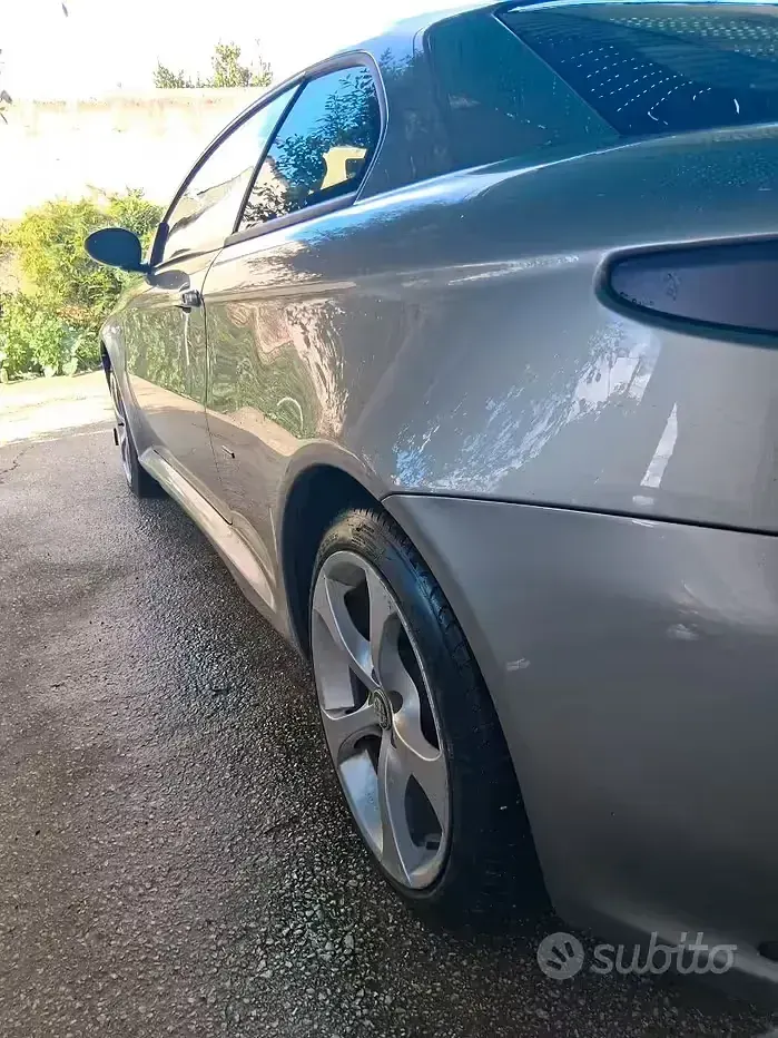 Usata Alfa Romeo GT 150 CV (110 kW) 2023 Grigio Coupé