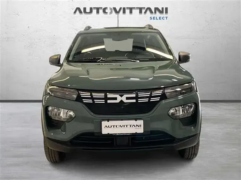 Usata Dacia Spring Comfort 33 kW (45 CV) 2023 Verde scuro Utilitaria