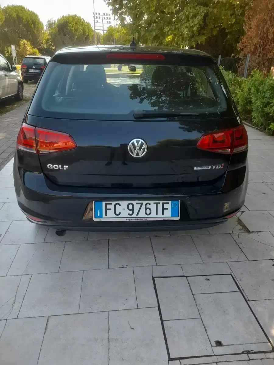 Usata VW Golf VII Highline 110 CV (80 kW) 2016 Nero Berlina