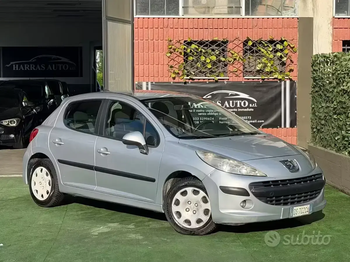 Usata Peugeot 207 68 CV (50 kW) 2008 Grigio Berlina