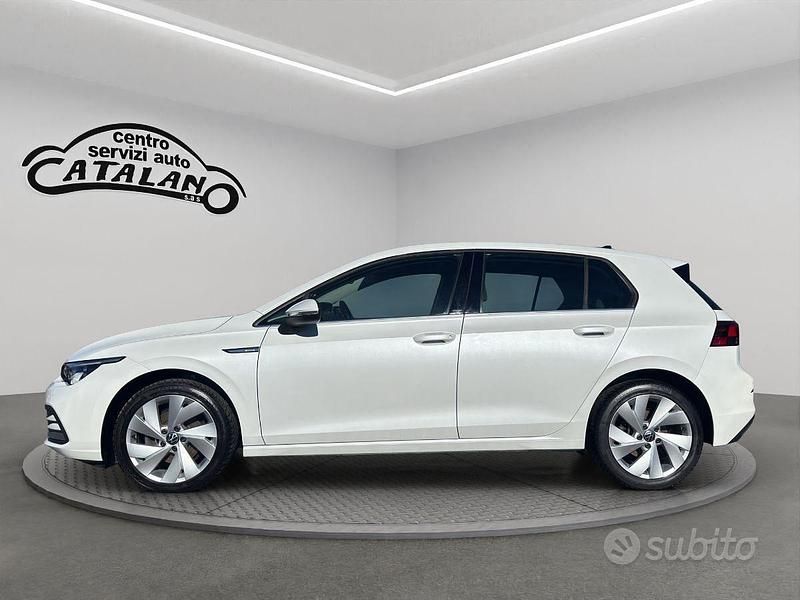 Usata VW Golf VII Executive 150 CV (110 kW) 2021 Bianco Utilitaria