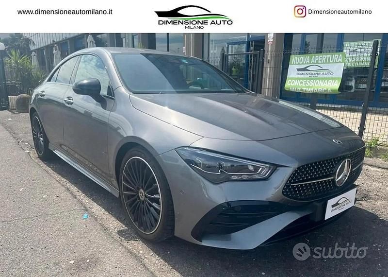 Grigio Usata 2024 Mercedes CLA200 AMG Line Premium Tre volumi | 37.500 € (Buon prezzo) - Immagine 1/4