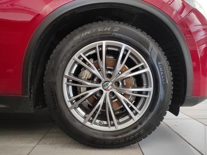 Usata Alfa Romeo Stelvio Business 160 CV (117 kW) 2021 Rosso SUV