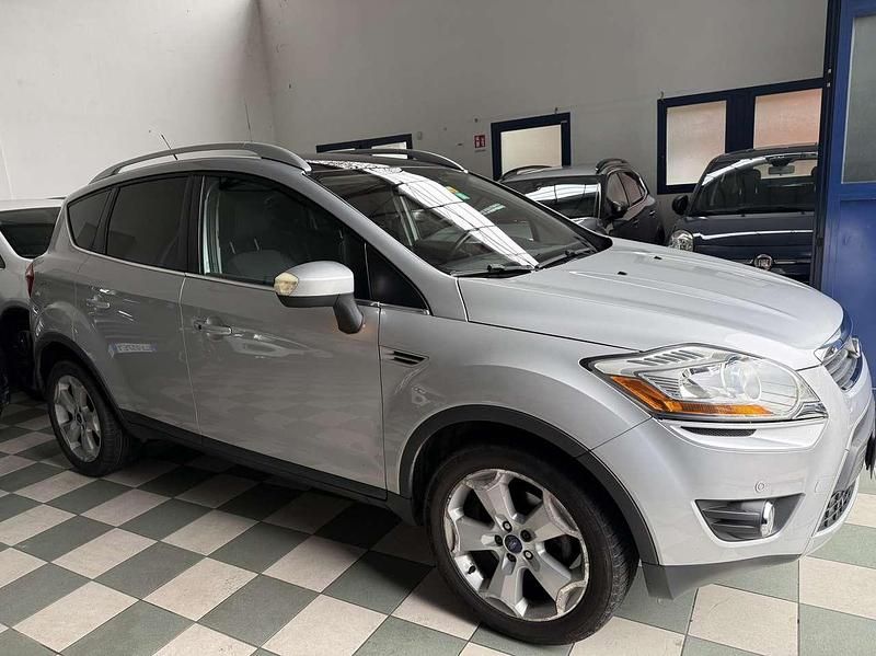 Usata Ford Kuga Titanium 163 CV (119 kW) 2011 Argento SUV