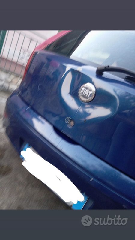 Usata Fiat Punto 2004 Blu Utilitaria