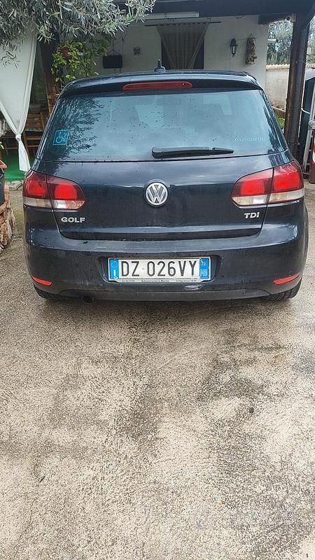 Usata VW Golf VI 105 CV (77 kW) 2010 Nero Utilitaria