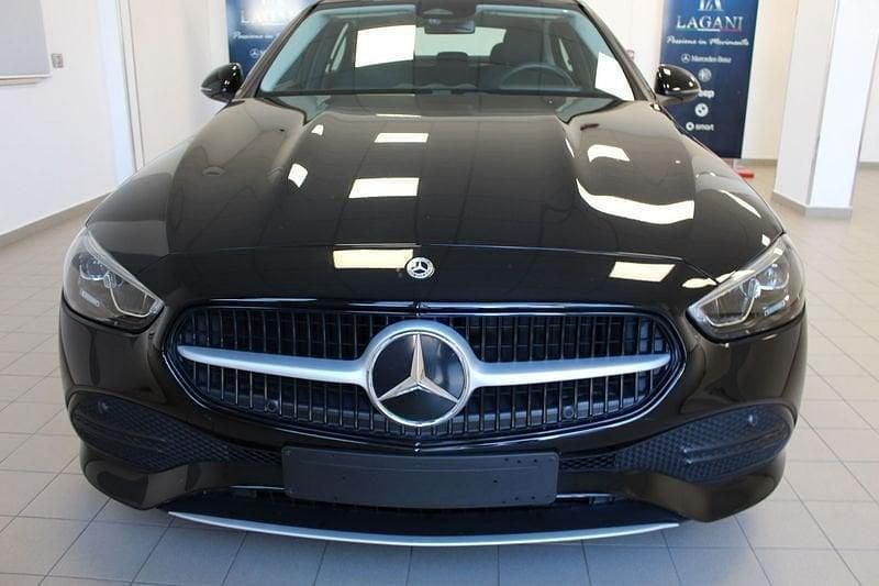 Usata Mercedes C200 Business 163 CV (119 kW) 2023 Nero Berlina