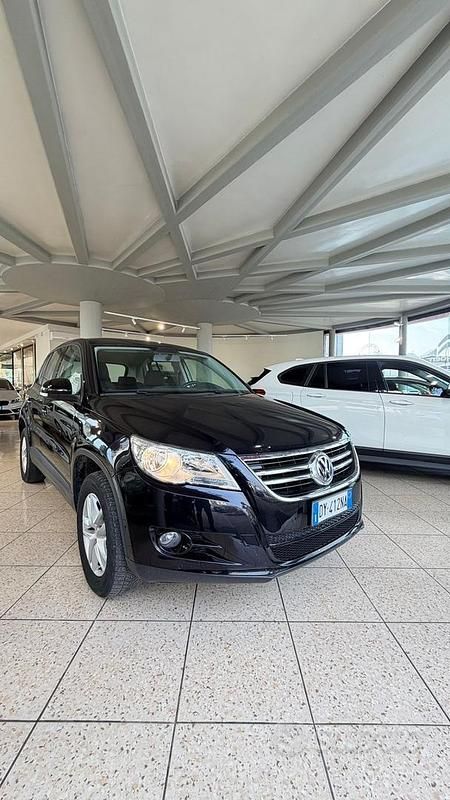 Usata VW Tiguan Trendline 140 CV (102 kW) 2009 Nero SUV