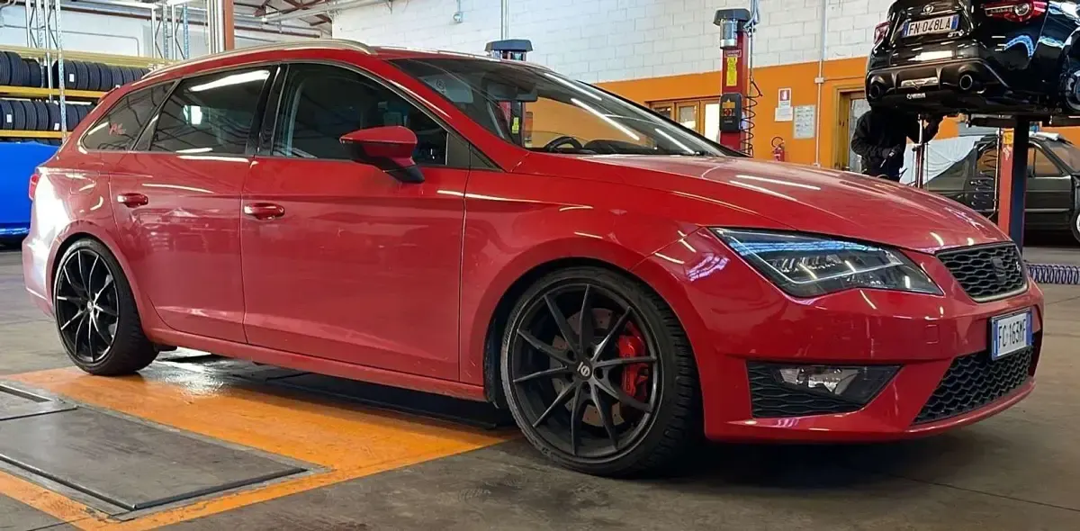 Käytetty Seat Leon ST 184 HP (135 kW) 2017 Farmari