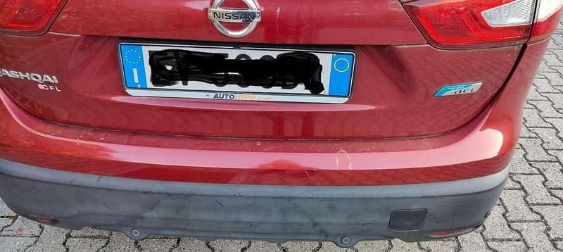 Usata Nissan Qashqai Acenta 115 CV (84 kW) 2014 Rosso SUV