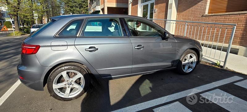 Usata Audi A3 116 CV (85 kW) 2018 Grigio Berlina