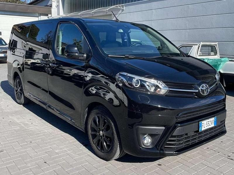 Usata Toyota Proace Verso Luxury 179 CV (131 kW) 2017 Nero Station wagon