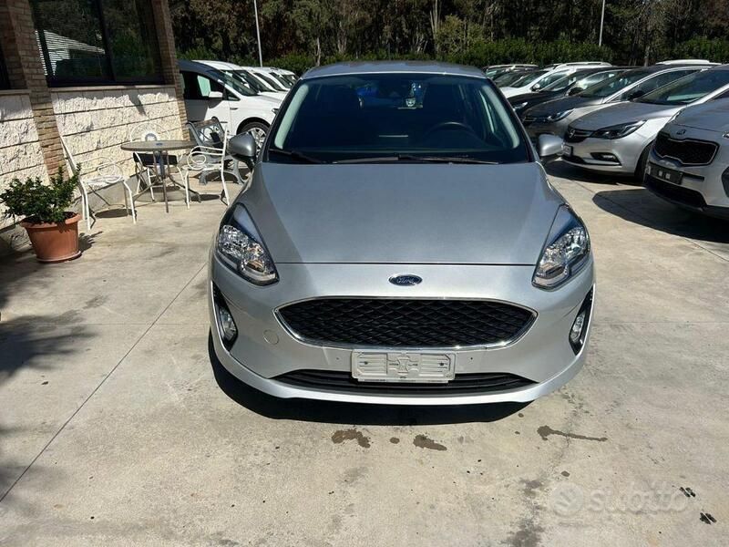 Usata Ford Fiesta Business Edition 86 CV (63 kW) 2020 Argento Utilitaria