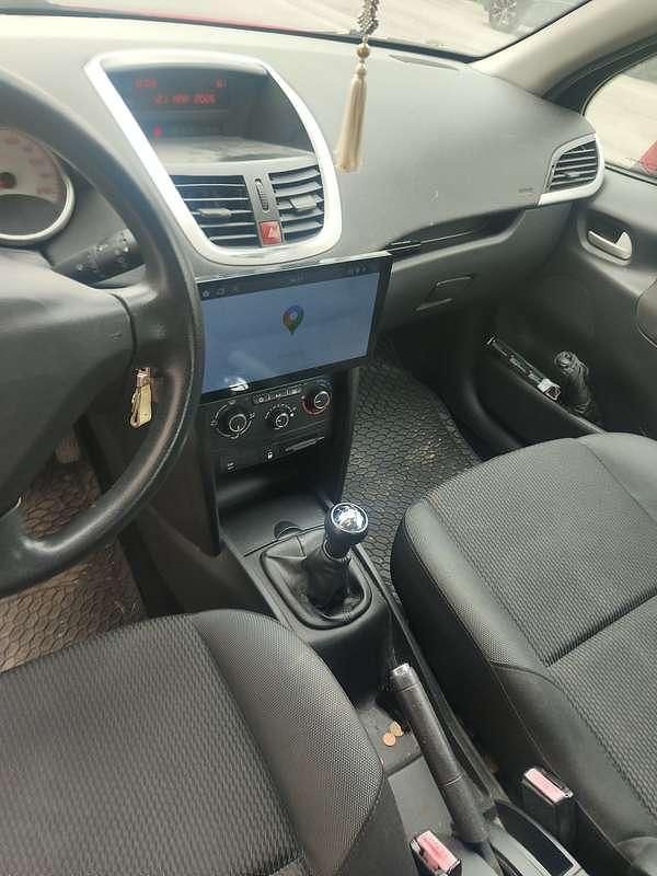 Usata Peugeot 207 Urban Move 90 CV (66 kW) 2009 Berlina