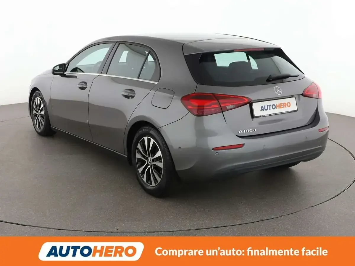 Usata Mercedes A180 Executive 116 CV (85 kW) 2023 Grigio Berlina