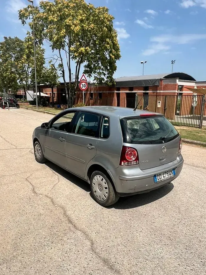 Usata VW Polo 69 CV (50 kW) 2006 Grigio Utilitaria