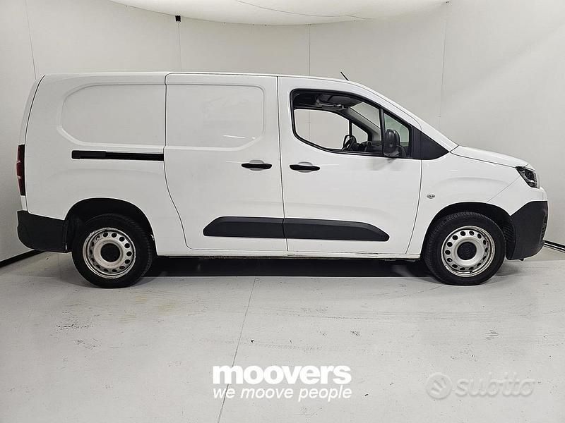 Usata Citroën Berlingo 131 CV (96 kW) 2021 Bianco Monovolume