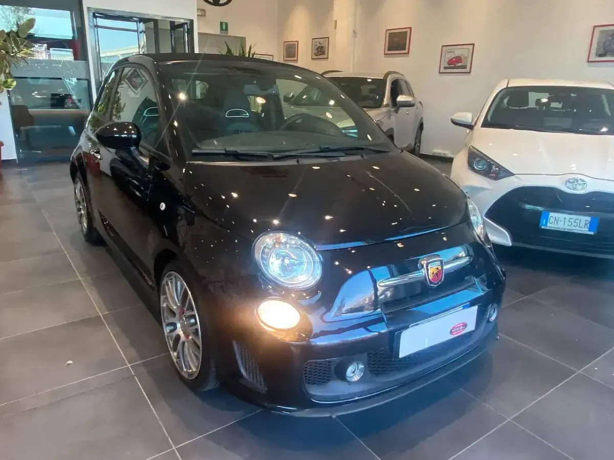 Usata Abarth 595C 140 CV (102 kW) 2014 Nero Cabrio