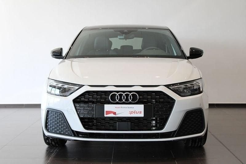 Usata Audi A1 Ambiente 95 CV (69 kW) 2024 Bianco Utilitaria