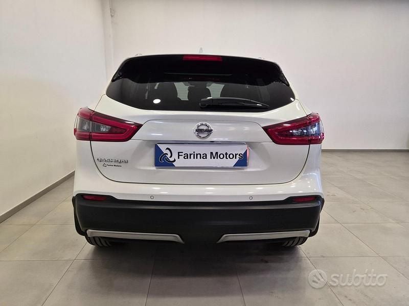 Usata Nissan Qashqai Tekna+ 160 CV (117 kW) 2020 Bianco SUV