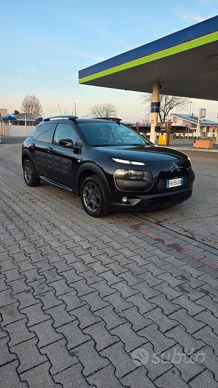 Nero Usata 2016 Citroën C4 Cactus Due volumi | 6300 € (Super prezzo) - Immagine 1/4