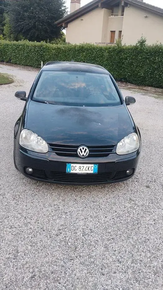 Usata VW Golf V Comfortline 105 CV (77 kW) 2007 Berlina