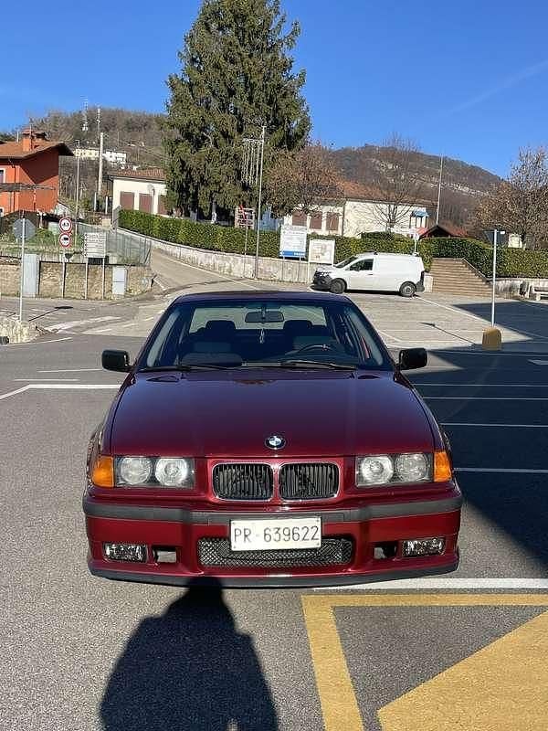 Usata BMW 318 M Sport 113 CV (83 kW) 1993 Berlina
